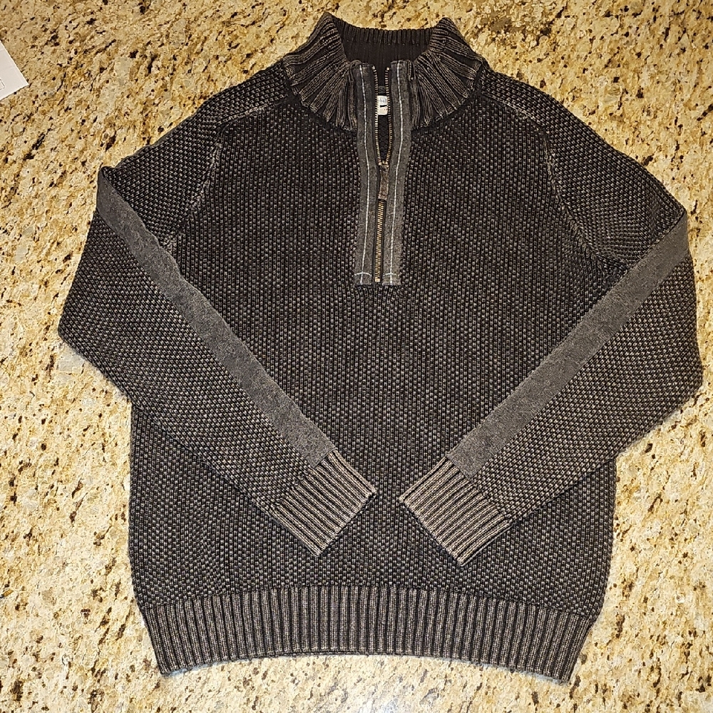 Men's Black and Gray Sweater
